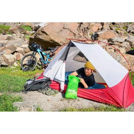 MSR Hubba Hubba Bikepack 1 vietos žalia, raudona, balta trikampė palapinė