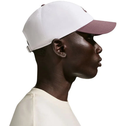 Nike Club kepuraitė, balta ir violetinė, FB5368 104