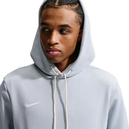 Nike Dri-FIT Standard Issue džemperis su gobtuvu, šviesiai pilkas FD7734 012