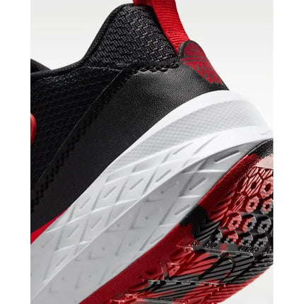 NIKE TEAM HUSTLE D 12 GS (HF6279-001)