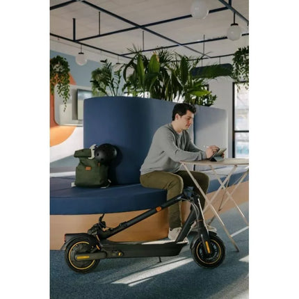 Ninebot by Segway elektrinis paspirtukas MAX G2 D 20 km/val Juodas 15.3 Ah