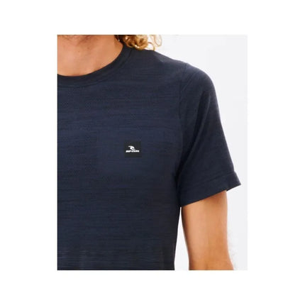 RIP CURL Vaporcool besiūliais marškinėliai, juodi