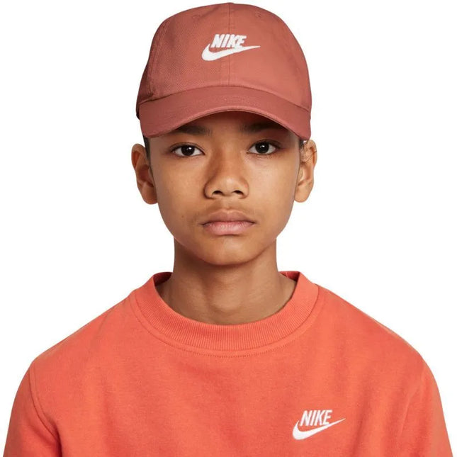 Vaikiška kepurė Nike Club Orange FB5063 209