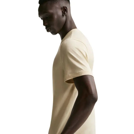 Vyriški marškinėliai Nike Club Tee, smėlio spalvos, AR4997 229