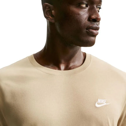 Vyriški marškinėliai Nike Club Tee, smėlio spalvos, AR4997 297