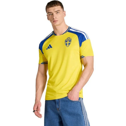 Vyrų adidas Švedijos 26 namų aprangos marškinėliai, geltonos ir mėlynos spalvos JM5814