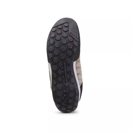 Penkių dešimčių vadovo „Tennie Twine M 5404“ alpinizmo batai