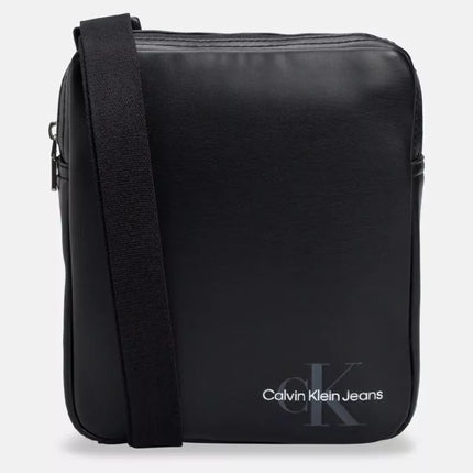 Calvin Klein Jeans Rankinė per petį juoda - ZM0ZM0352-BDS