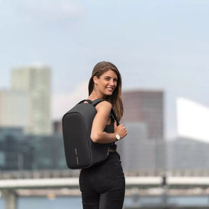 XD DESIGN KUPRINĖ NUO VAGYSTĖS BOBBY HERO SMALL BLACK P/N: P705.701