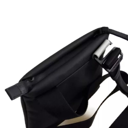 Calvin Klein Rankinė per petį Juoda - ZM0ZM02869 8AX