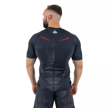 The "Snake" compression Rashguard shirt is made of DBX MORE DRY M material.