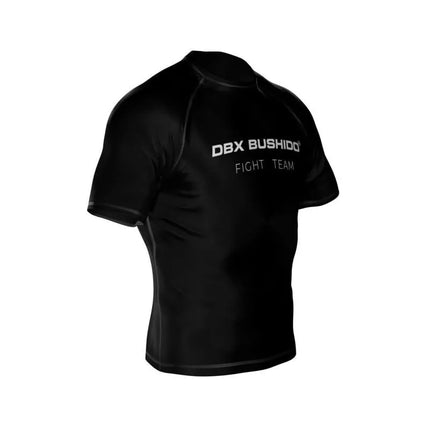 The "Team" compression rashguard is made of DBX MORE DRY M material.