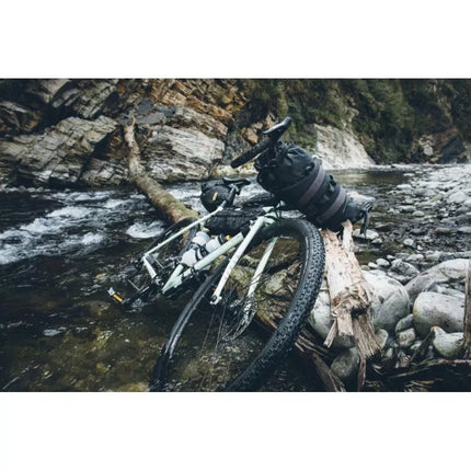 TOPEAK BACKLOADER black bicycle saddle bag (15 liters)