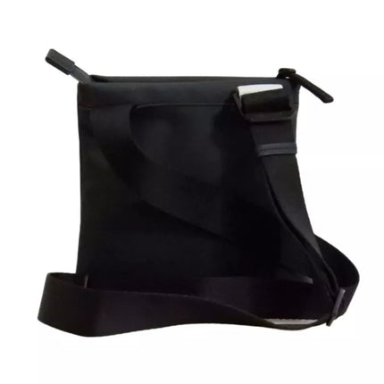 Calvin Klein Rankinė per petį Juoda - ZM0ZM02869 8AX