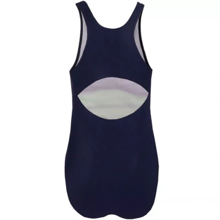 Crowell Swan Jr Maudži
swan-girl-02