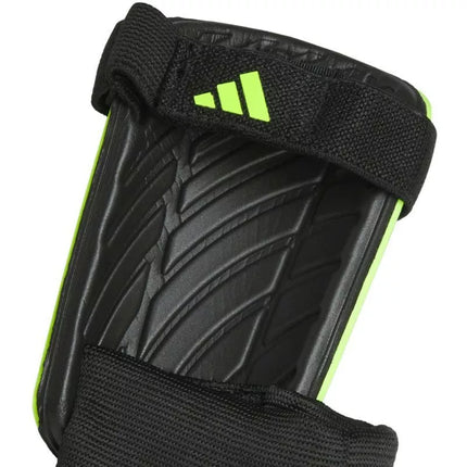 adidas Tiro Match Jr IS5603 Futbolo blauzdų apsaugos