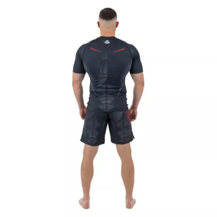 The "Snake" compression Rashguard shirt is made of DBX MORE DRY M material.