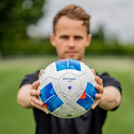 F5N4900 Molten Vantaggio FIFA Quality PRO Match Football