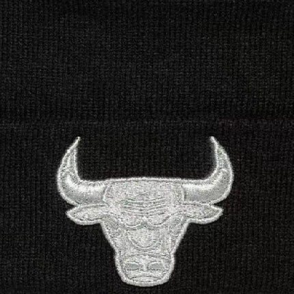 New Era NBA Chicago Bulls Metallic Black Cuff Knit Beanie - 60691272