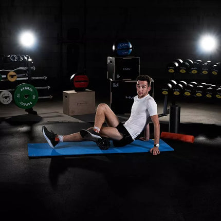 HMS Premium MFK03 mėlynai juodos spalvos sporto salės kilimėlis su skylutėmis