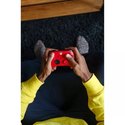 Microsoft Xbox Series Valdiklis - Pulsuojanti Raudona