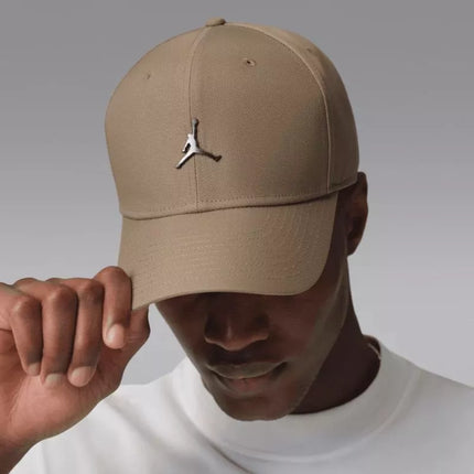 Air Jordan Rise Struktūrinė Metalinė Jumpman Chaki kepuraitė - HM5750-247