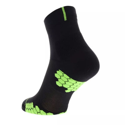 Inov-8 TrailFly Sock Mid. Black and green. Two-pack.