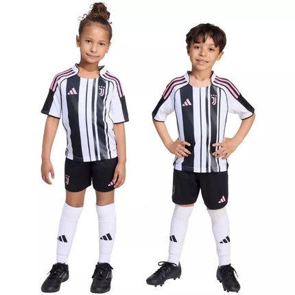 adidas Juventus 25/26 Vaikų namų komplektas, balta ir juoda, JN5220