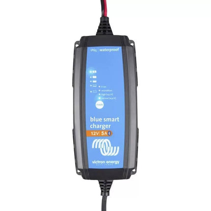 Blue Smart IP65s 12/5 įkroviklis + nuolatinės srovės (DC) jungtis