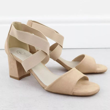 Moteriškos smėlio spalvos slip-on basutės su blokinio tipo kulnu, Filippo DS6920