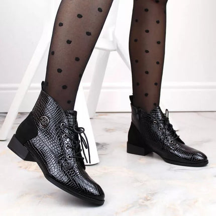 Filippo W PAW478A juodi lakuotos odos aulinukai su izoliuotu krokodilo rašto padu