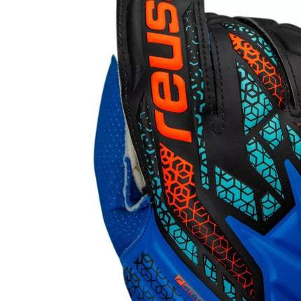 Reusch Attrakt Solid M 5570515 4467 Vartininko pirštinės