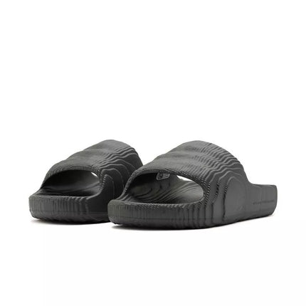 Vyriškos "adidas" Adilette 22 pilkos "Grey Five" stiliaus šlepetės, madingos vasarai, juodos (HP6522)