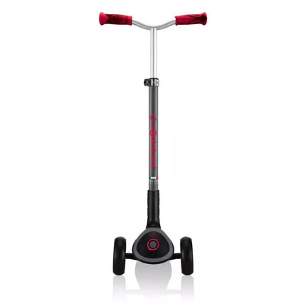 Globber Master Prime 3 ratų paspirtukas / Juodas - Nauja raudona 664-102