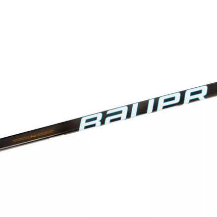 Bauer Nexus E4 Jr. kompozitinė lazda