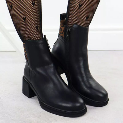 Black leather ankle boots with a block heel, Vinceza 26-66855