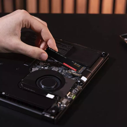 WD Black SN7100 2TB M.2 NVMe SSD WDS200T4X0E
