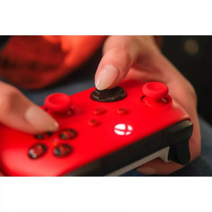 Microsoft Xbox Series Valdiklis - Pulsuojanti Raudona