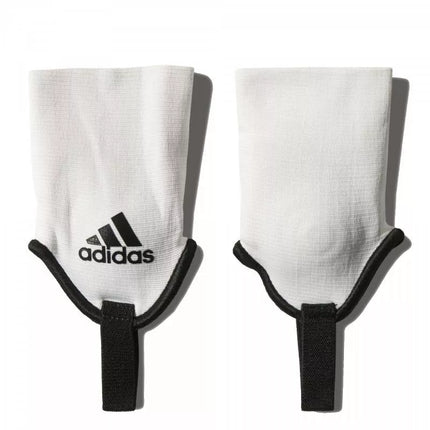adidas 651879 futbolo apsaugos čiurnoms