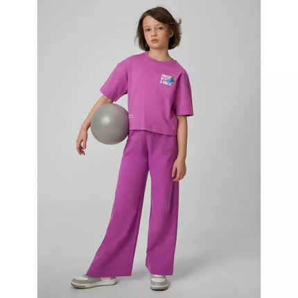 Loose T-shirt with a girl's print 4F 4FJRSS26TTSHF3827-51S