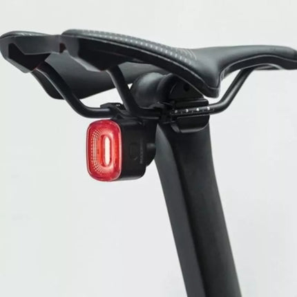 Rockbros Q2S LED galinis dviračio žibintas su išmaniąja stabdžių sistema, komplekte USB-C - USB-A laidas - Juodas