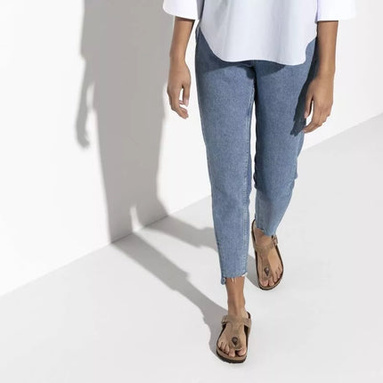 Birkenstock Gizeh Tobacco Brown siauros moteriškos šlepetės iš alyvuotos odos (0943813)