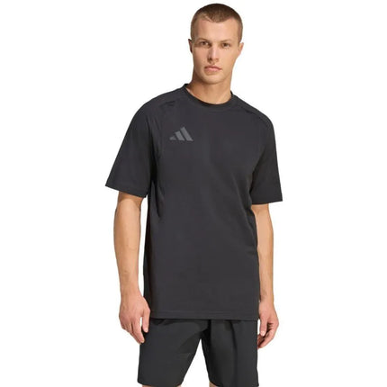 Men's adidas Tiro 26 Travel Tee black JM5543