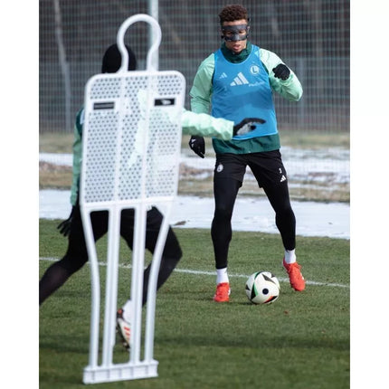 Futbolo sienelė PRO 180 cm - NAILONAS