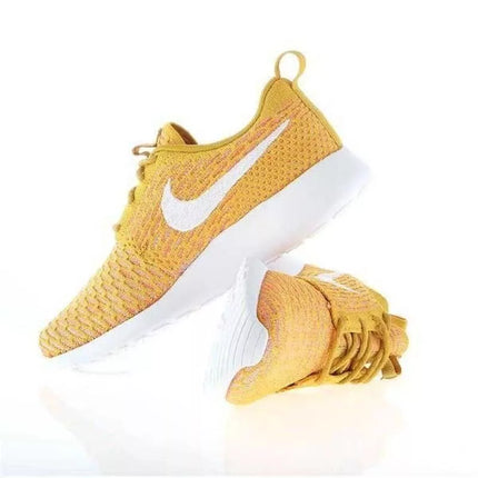 Rosherun Flyknit W batai 704927-700 Nike