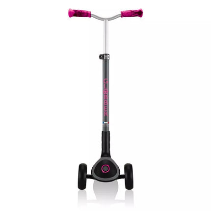 Globber Master Prime 3 ratų paspirtukas / juodas - neoninis rožinis 664-110