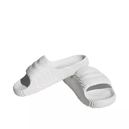 „Adidas Adilette 22 Crystal White“ moteriškos/vyriškos šlepetės su patogiu profiliuotu padu (HQ4672)