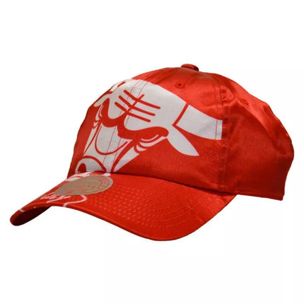 Mitchell & Ness NBA Chicago Bulls Kepuraitė su dirželiu - HLUX1095-CBUYYPPPRED1