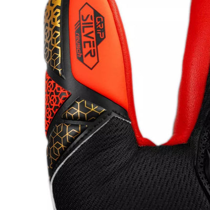 Reusch Attrakt Freegel Silver M 5570235 7075 vartininko pirštinės