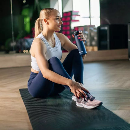 Meteor 650 ml tamsiai mėlyna sportinė gertuvė